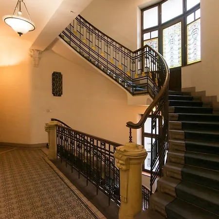 Billionaires Club Loft Sauna Center Apartmán *