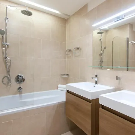 Billionaires Club Loft Sauna Center * Praag